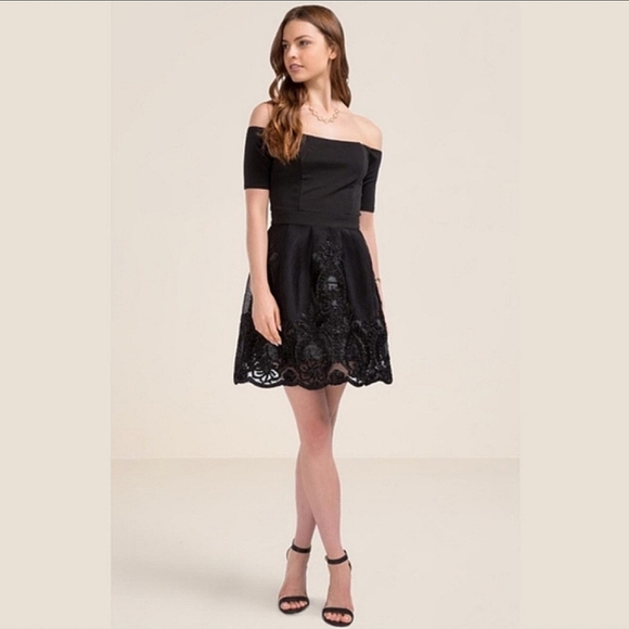 Francesca's Collections Dresses & Skirts - Francescas Wmns Black Ribbon Embroidered Lace Off Shoulder Cocktail Mini Dress S